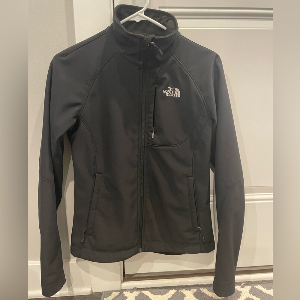 Women’s Northface jacket SOLD